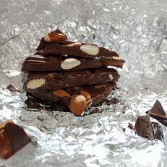 Tableta de chocolate semiamargo con almendras - Buhoo