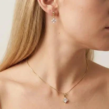 Conjunto banhado a ouro - Quadrado Zirconia