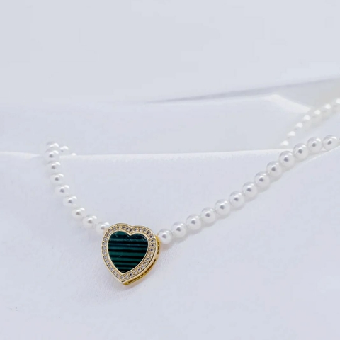 Choker de Pérola Shell com Coração Malaquita