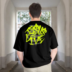 Camisa Oversized Jesus vive - comprar online