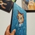 Quadro decorativo tela, Van Gogh Auto retrato com terno azul. obras famosas com gatinhos. na internet