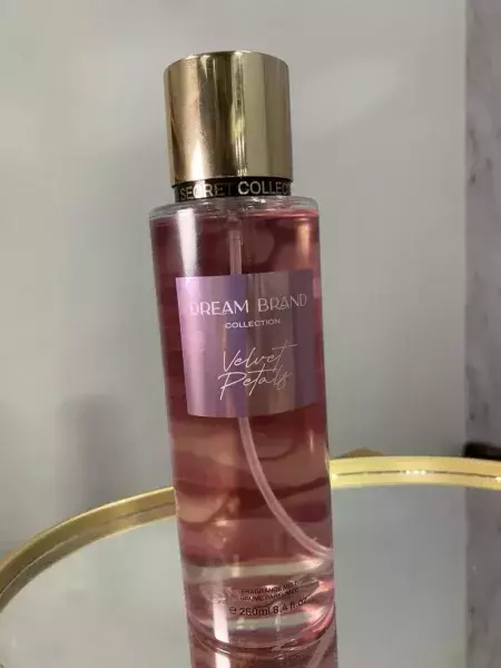 Velvet Petals Body Splash Brand 250ml
