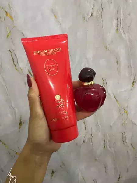 027 Kit Hypnotic Poison hidratante 200ml + Perfume 25ml