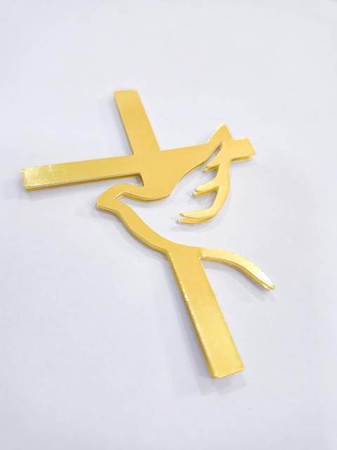 Cruz decorativa em papel com espirito santo 3D, ideal para bolo, personalizados e outros.
