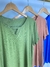 BLUSA COM DECOTE V COM DETALHES