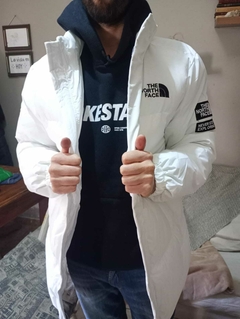 CAMPERA IMPERMEABLE THE NORTH FACE BLANCA en internet