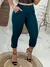 CALÇA CAPRI FEMININA JACQUARD LINHO COM BOLSO E BOTAO.