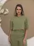 conjunto de blusa com manga curto e calça pantalona de alfaiataria C606 - MAG