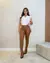 Calça Legging de Courino, Calça de Couro Sintético, Legging Justa, Moda Feminina, Look Estiloso, Peça Versátil. - comprar online