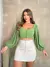 Cropped com manga longa/Blusa/Com botao lastex/Liso