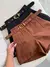Short feminino alfaiataria com cinto e com bolso - comprar online