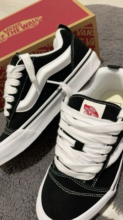 ⭐️Vans KNU Old skool (Originales)⭐️