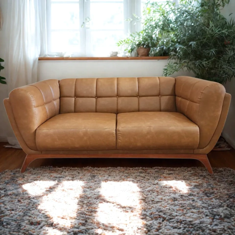 Sofá 3 Lug Peônia Living Courino Caramelo Base Em Madeira Liso Caramelo - Larbelle