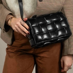 Cassete Bottega Veneta black small - comprar online