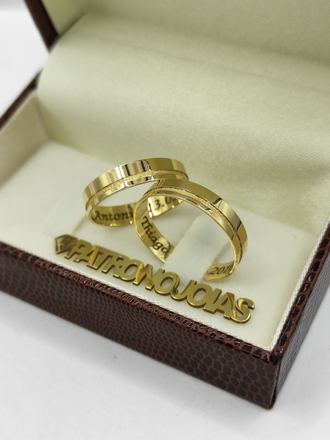 Aliança de Ouro 18k 5mm | Friso Lateral Diamantado Internamente - comprar online