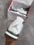 AIR JORDAN 4 RETRÔ na internet