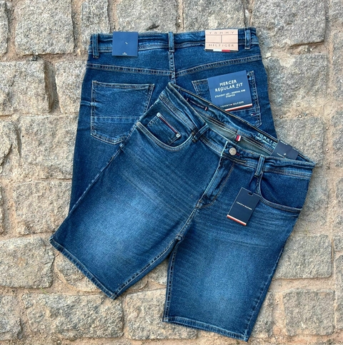 Bermuda Masculina Jeans TOMY 98% Algodão 2% Elastano Slim Fit - comprar online