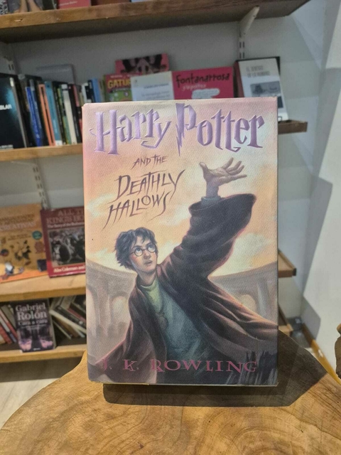 Harry Potter And The Deathly Hallows De J.K Rowling - Tapa Dura (Edición Inglés) - comprar online