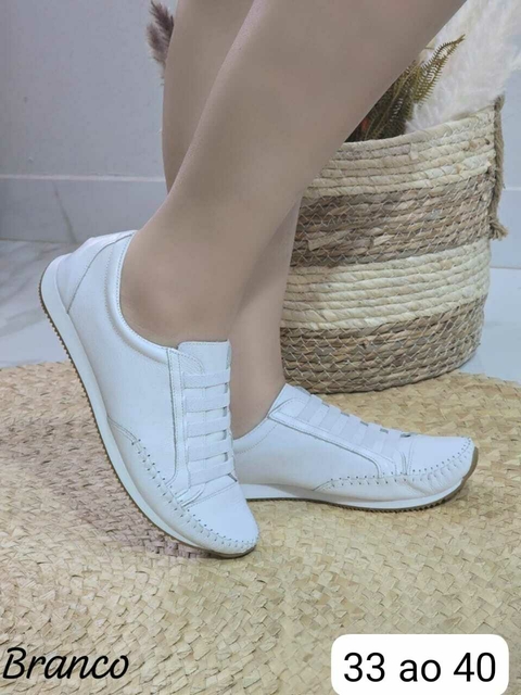 Mocatenis em couro legítimo Disponivel para pedido, entrega dia 20/11. Para maiores informaçoes, segue o zap 21974085092