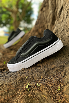 KNU - Preto/Preto - comprar online