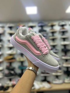 KNU - Cinza Rosa