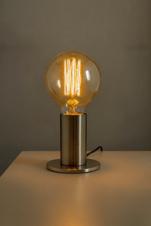 Lámpara de mesa DELI - comprar online