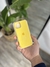 Silicone Case IPhone 15 Amarillo patito