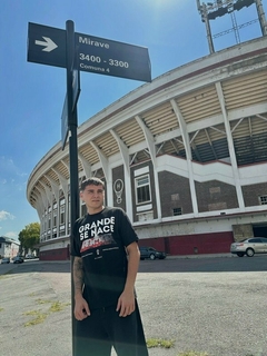 Remera Grande se Nace Huracan en internet