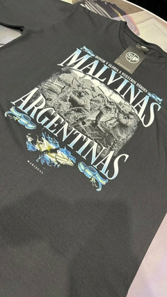 Remera Malvinas honor y gloria en internet