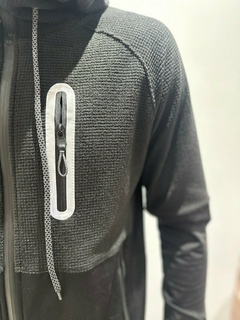 Campera Deportiva Termo Negra en internet