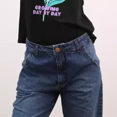 Slouchy Lira en internet