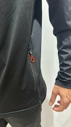 Campera Deportiva Heat (Elegi tu color) en internet