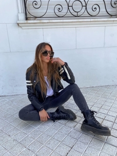 Campera PU Con Guardas BROKE VT 2038/1