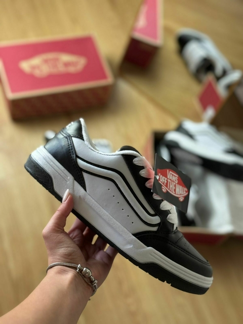VANS HYLINE NEGRO/BLANCO