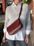 SHOULDER EM COURO COM ALÇA TRABALHADA - comprar online