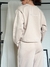 Hoodie Bordado Yoga Mood Crema en internet