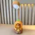 Mini Luminária de Mesa Capivara de LED Recarregável via USB com Apontador de Lápis Oculto – 29x8,7cm