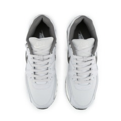 3x1: 2 zapatillas Nke Air Command + morral Jord4n de regalo - tienda online