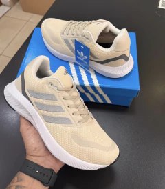 Adidas Run Falcon 05 na internet