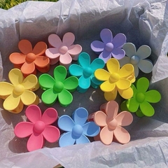 Pinza de flor grande estilo retro - comprar en línea