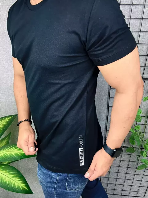 Camiseta Colcci Preta - comprar online