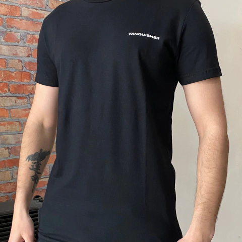 Remera Regular "VANQUISHER" - comprar online