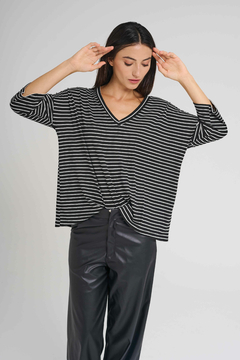 REMERON CHIC RAYAS NEGRO en internet