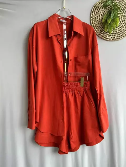 conjunto feminino, conjunto de linho, conjunto de linho feminino, conjunto feminino de linho, conjunto  camisa e short. camisa e short.
