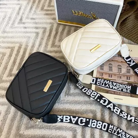 Bolsa de ombro feminina casual bordada, bolsa crossbody de couro pu macio, bolsa quadrada média com fecho de zíper, uso diário