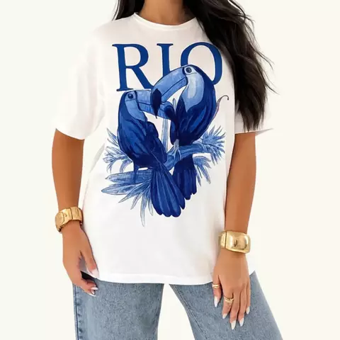 T-shirt Feminina Plus Size “RIO” – Estampa Tucanos