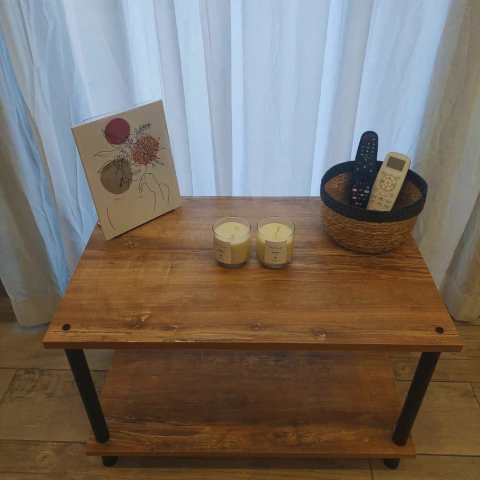 Mesa ratona de madera Atakama
