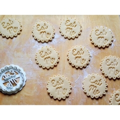 Kit 4 Cortadores 3D Confeitaria Biscoito, Pasta Americana, Biscuit Massinha de Modelar Alice no país das maravilhas CT10