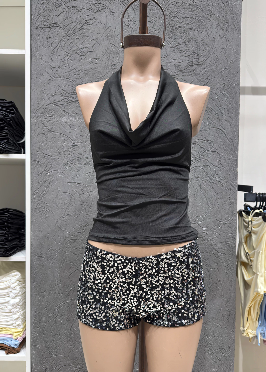 SH0022 - SHORT SASHA