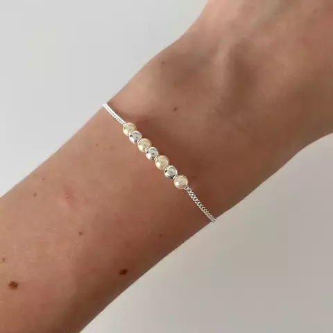Pulseira Pérolas e Bolinhas